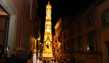 A Viterbo la polizia ha arrestato due uomini trovati in possesso di armi e munizioni alla festa di Santa Rosa