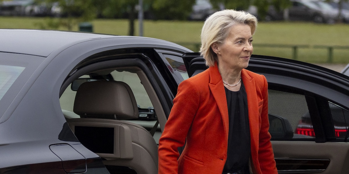 La Bulgaria adesso dice che l'aereo di Ursula von der Leyen non è stato colpito da interferenze al GPS
