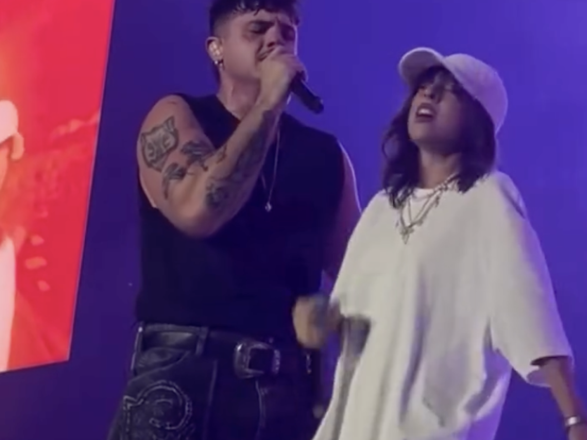 Angelina Mango torna sul palco dopo un anno di stop: sorpresa al concerto di Olly