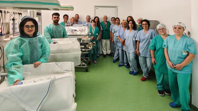 Due femminucce e un maschietto: dà alla luce tre gemelli a Borgo Trento