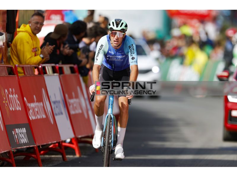 MERCATO, UFFICIALI I TRASFERIMENTI DI DE GENDT, ARMIRAIL E PARRA