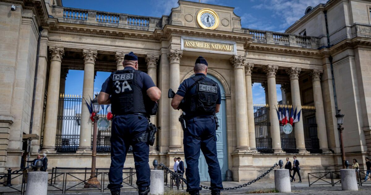 Francia, “il frigo già vuoto ogni 7 del mese”: serve la protesta