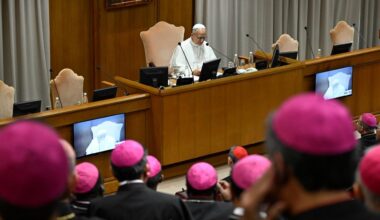 Il Papa: il vescovo, un servo che annuncia con coraggio il Vangelo