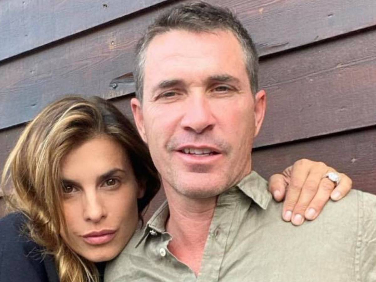 Il party di Halloween, le nozze lampo, le voci di crisi: la storia d'amore tra Elisabetta Canalis e Brian Perri