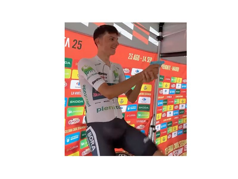 VUELTA. PELLIZZARI E QUELLA SPLENDIDA VOGLIA DI SCHERZARE. VIDEO