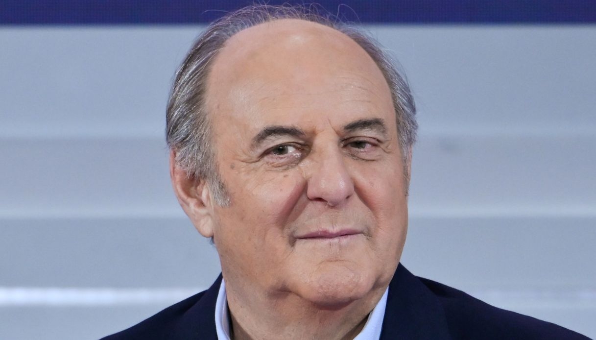 "Gerry Scotti sostituito", Max Giusti al suo posto alla conduzione di Caduta libera