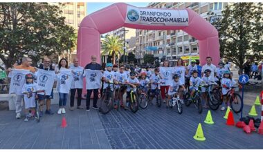 DAI BAMBINI AI PROF, IL 77° TROFEO MATTEOTTI E' UNA GRANDE FESTA DEL CICLISMO. I PARTENTI