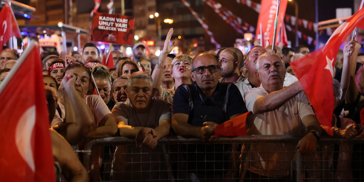 Le proteste in Turchia contro la repressione dell'opposizione