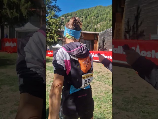 Tor des Géants, Louis Calais lascia la gara mentre Natalie Taylor passa in testa alla classifica femminile