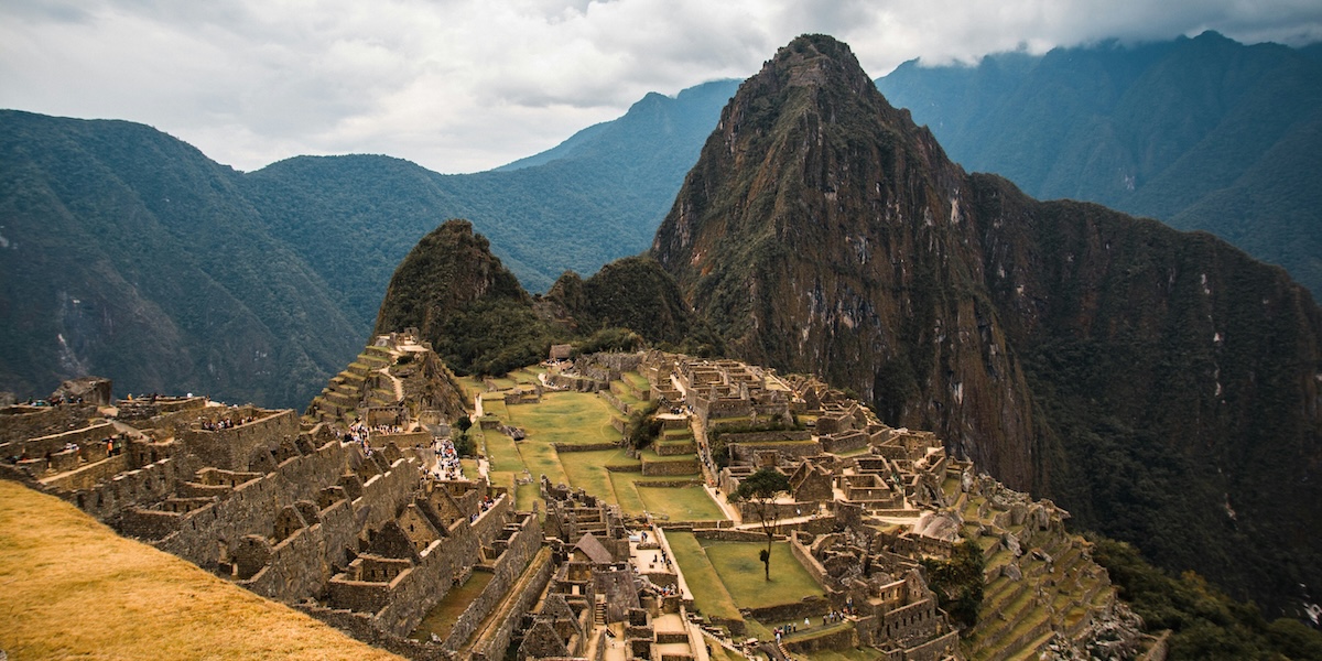 Una protesta sta bloccando centinaia di turisti a Machu Picchu