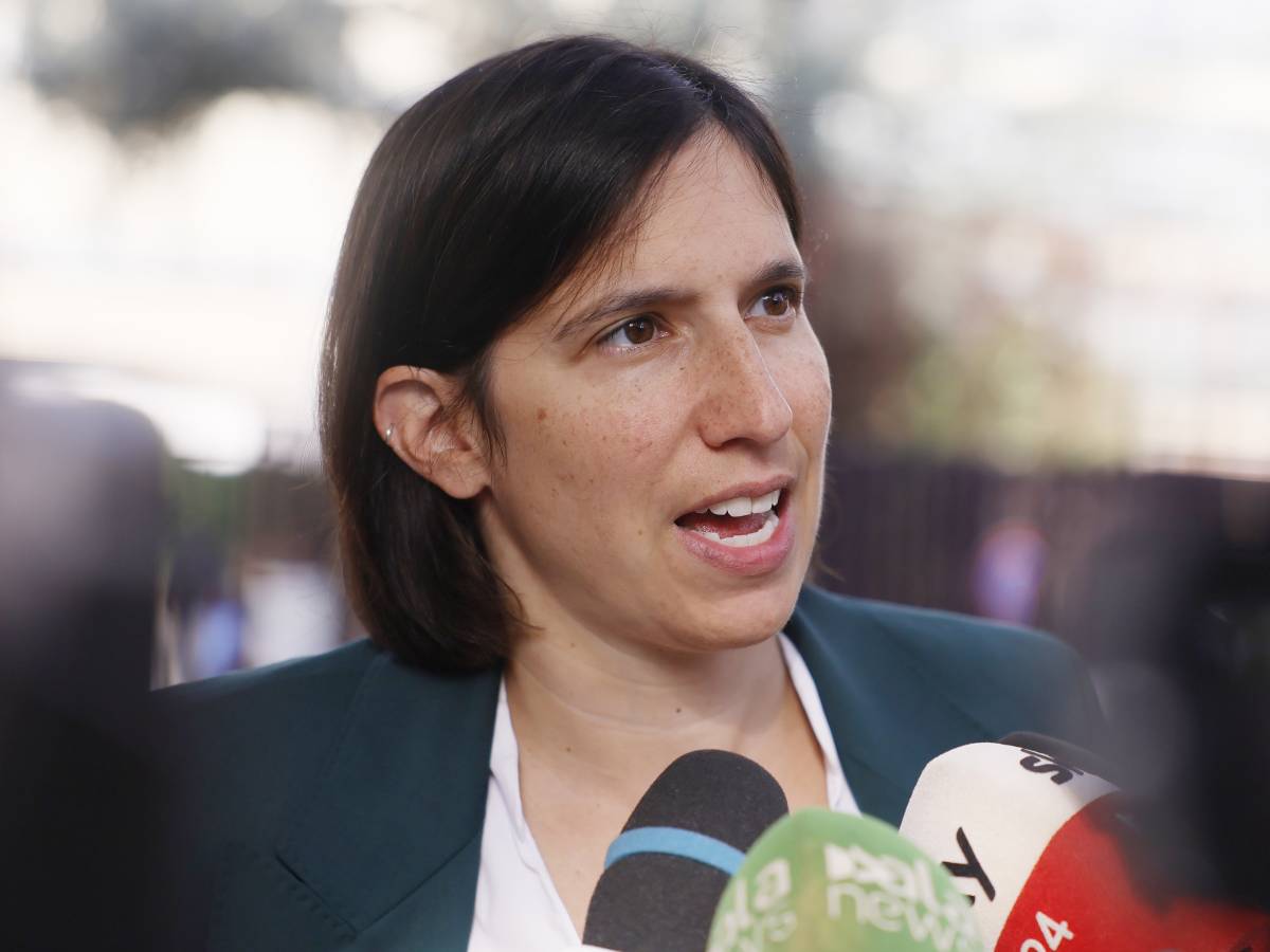 Schlein va da Ricci ma pensa alla Meloni: "Da lei promesse vuote"