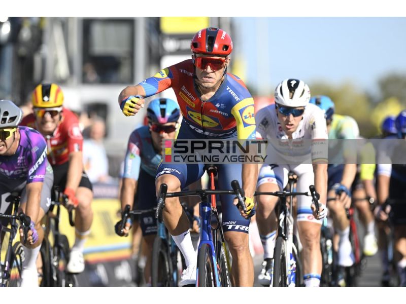 CAMPIONATO DELLE FIANDRE. VOLATONA DI MILAN E GROENEWEGEN E' BATTUTO! MALUCELLI 4°, NIZZOLO 10°