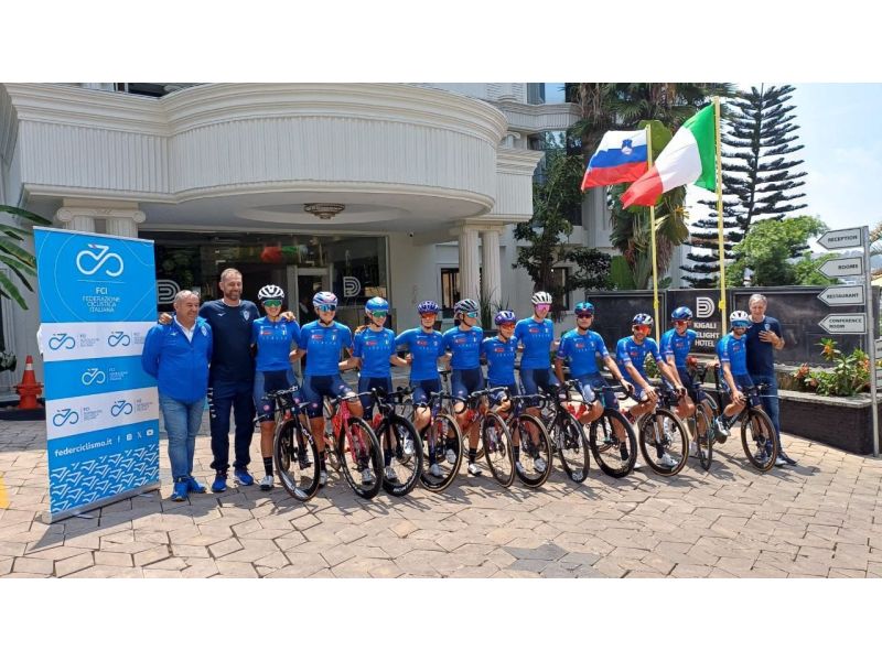 KIGALI 2025. PRIMA SGAMBATA DEGLI AZZURRI, CHE CONDIVIDONO L'HOTEL CON POGACAR