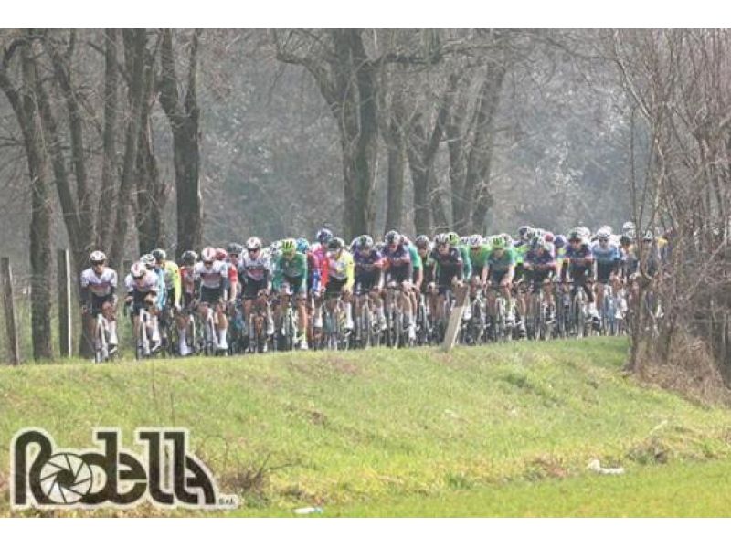 ALTA PADOVANA TOUR. SFRECCIA CASELLI CHE REGOLA FABBRO E RINALDI
