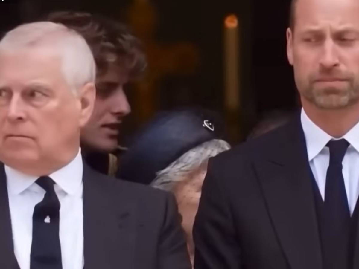 William e Carlo lasciano il funerale della Duchessa di Kent, la rabbia contro Andrea