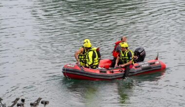 Ragazzo di 20 anni cade nel canale mentre pesca e non si trova più: disperate ricerche a Cremona
