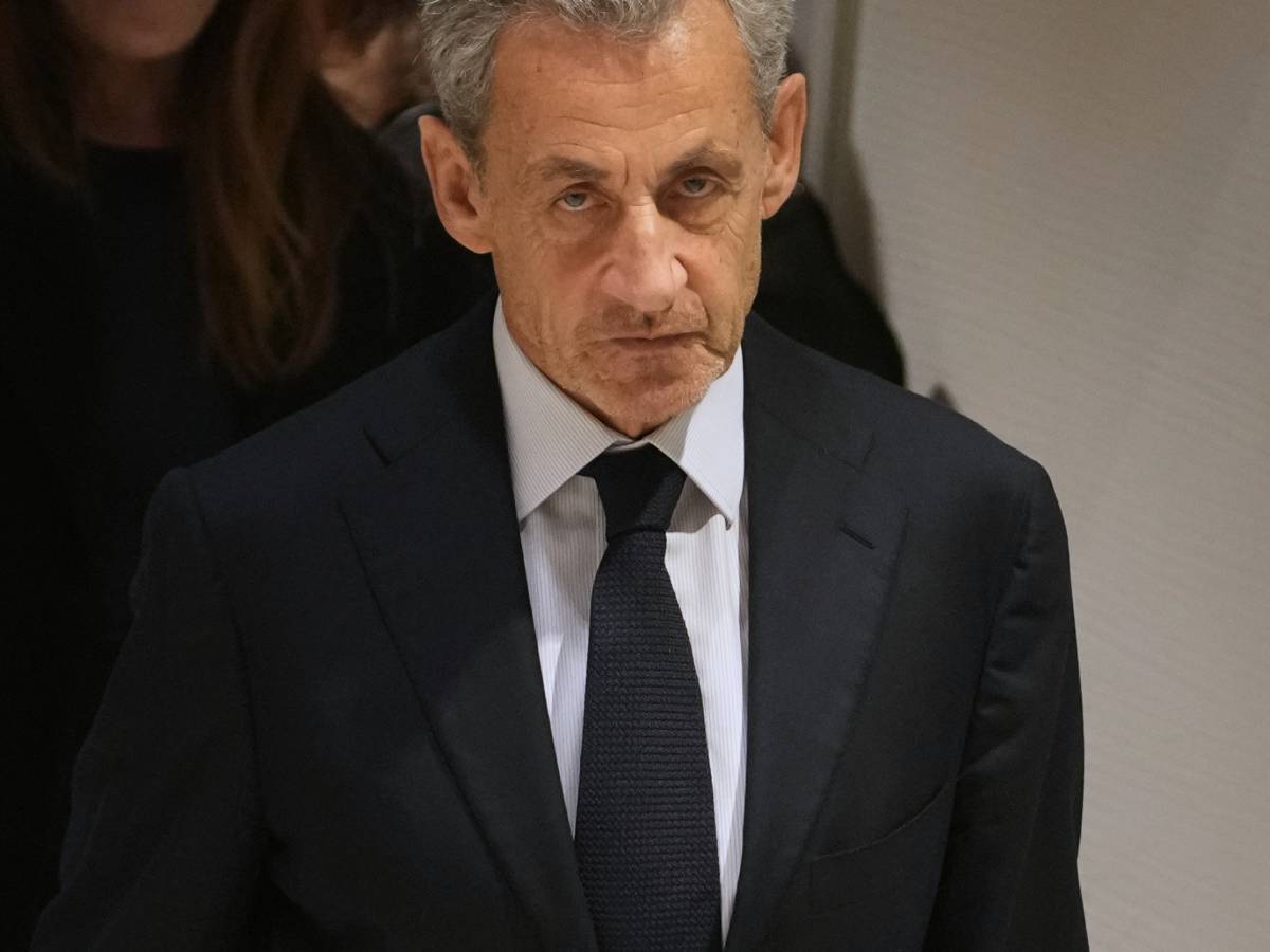 Sarkozy andrà in carcere. Attaccò in Libia per i suoi affari
