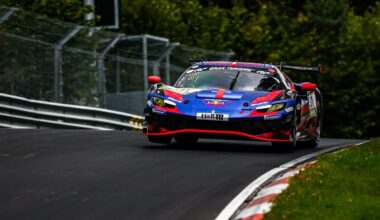 Max Verstappen e Chris Lulham dominano la NLS9 al Nürburgring con la Ferrari