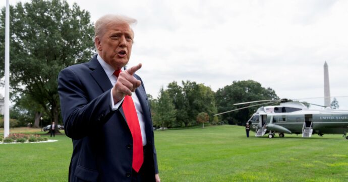 Trump ordina l’invio dell’esercito a Portland “per proteggere” le strutture dell’Agenzia anti-immigrazione da Antifa