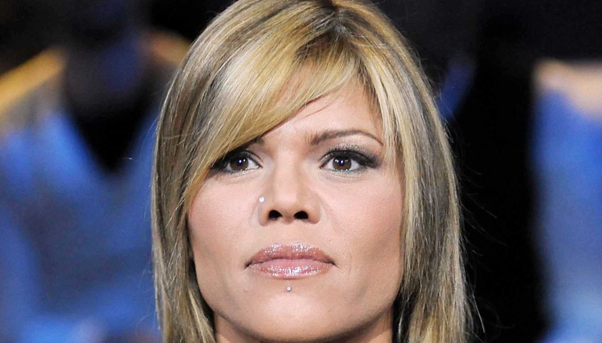 Verissimo, il dolore di Floriana Secondi: “Il mio compagno ha un tumore ai polmoni”