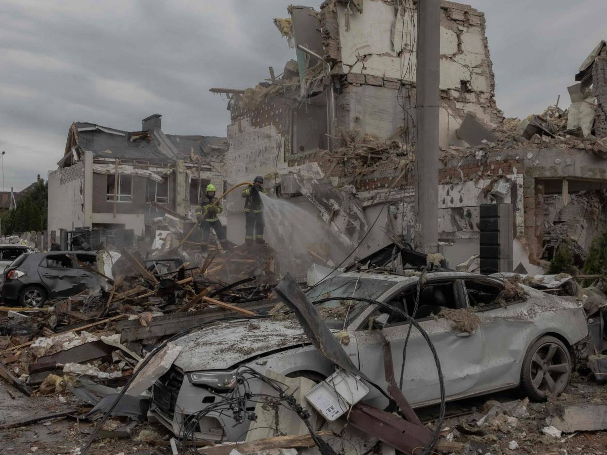 Inferno su Kiev e droni sull'Ue. La Nato rafforza il fronte baltico