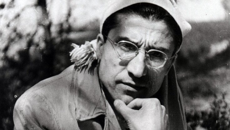 Sul nostro irrefrenabile bisogno di leggere Cesare Pavese