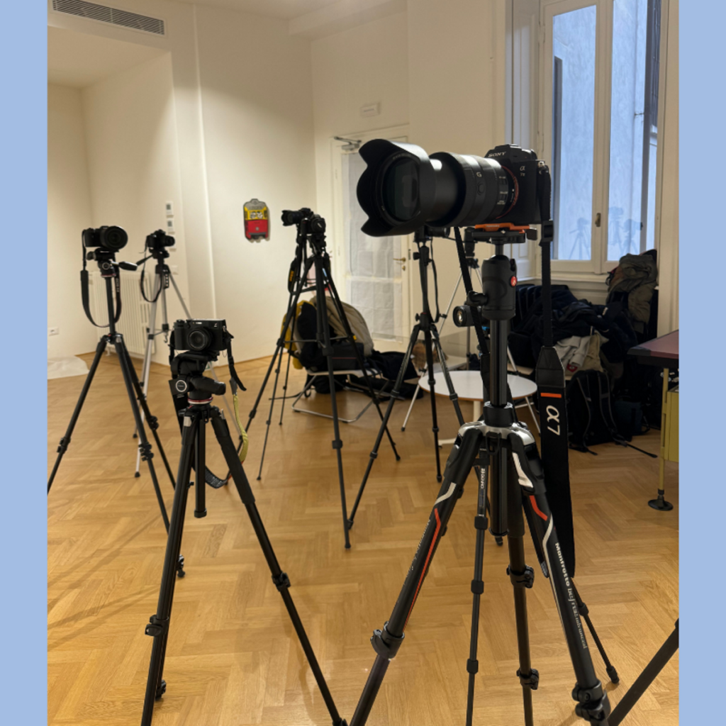 2 fotografare una mostra 1 Lavorare nell’arte: opportunità da Villa Medici, Studio Gariboldi, Gibellina e Grazer Kunstverein