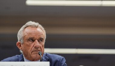 Esclusivo - Avvocati del governo si oppongono ai nuovi poteri per il consigliere sui vaccini COVID scelto da Kennedy