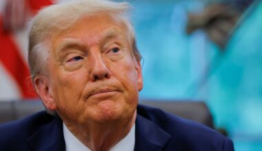 Trump definisce la strategia della Florida sui vaccini come una "posizione dura": "I vaccini efficaci vanno utilizzati"