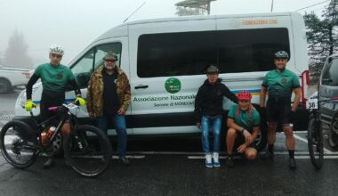 Ai campionati di MTB col cappello da alpino!