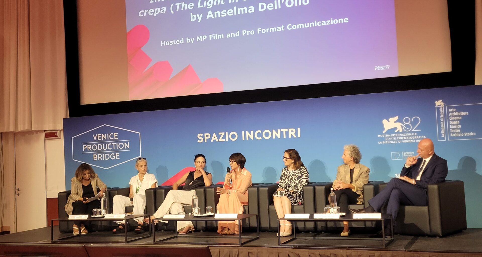 Cinema: Salute Donna, emozione a Venezia per il film sui caregiver