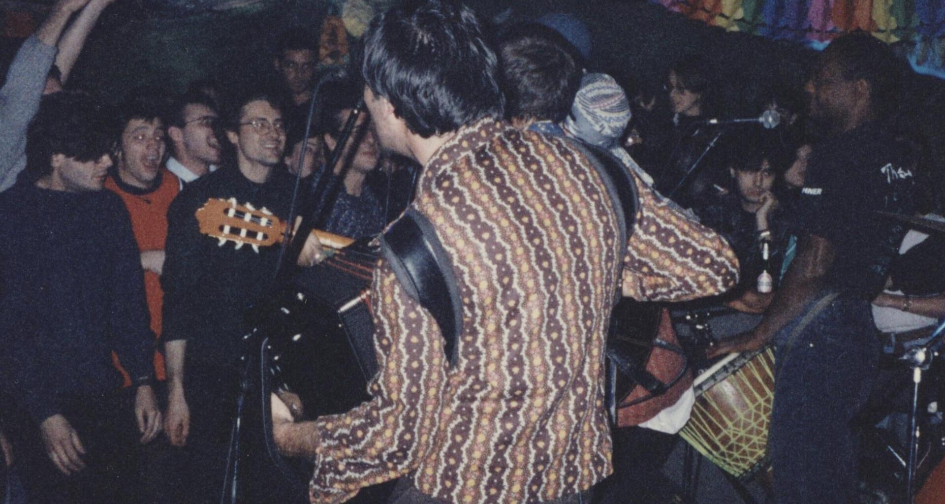 “Le Macabre Rock Club”, quando la storia di una famiglia si intreccia a quella della musica