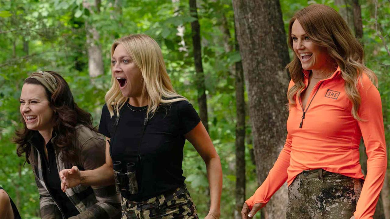 The Hunting Wives rinnovata a Netflix, Law & Order ospita Joshua Malina e altre news in breve