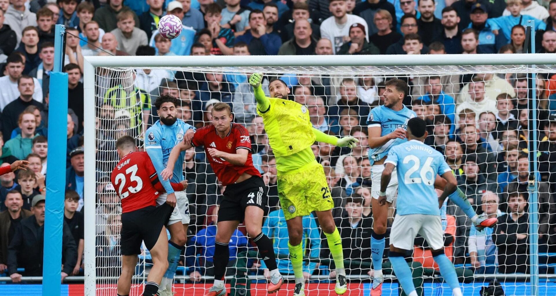 Donnarumma, esordio da protagonista: il Manchester City vince 3-0 il derby con lo United - Calcio