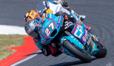 Moto2, Holgado domina il GP di Catalogna. Canet cade e Gonzalez allunga in classifica