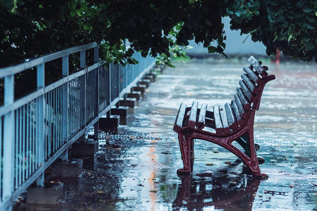 temporali e temperature giù in Toscana
