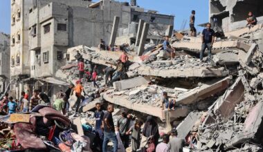 Esodo di sangue da Gaza City: “Ho visto sparare missili sui civili nelle vie indicate per sfollare” - la Repubblica