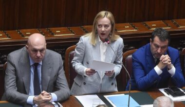 L’ambasciatore russo accusa ancora l’Italia ma Salvini lo abbraccia - la Repubblica