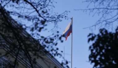 Drone sulla Romania, Mosca accusa Kiev: "Una provocazione". Trump: "Sanzioni Ue alla Russia troppo blande"