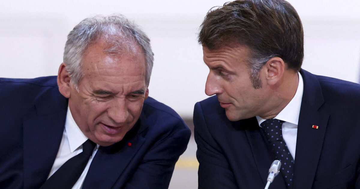 Francia nel caos politico: Macron cerca alleati per Bayrou, sfiducia vicina | Il Fatto Quotidiano