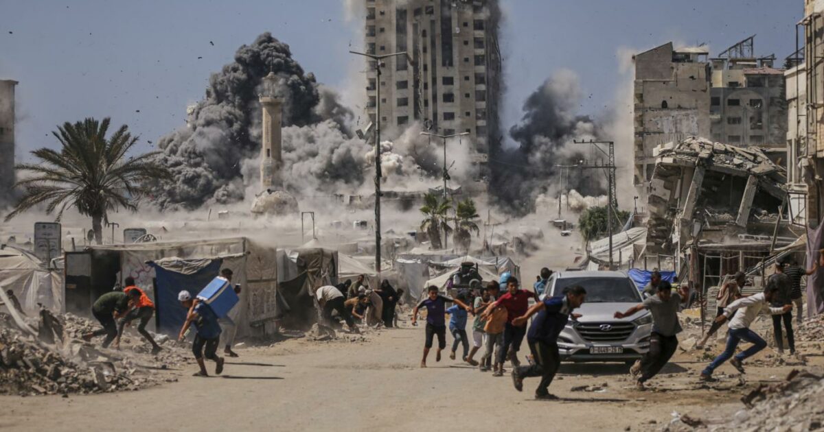 L'esercito di Israele ordina l'evacuazione immediata di tutta Gaza city: "Agiremo con maggiore forza"