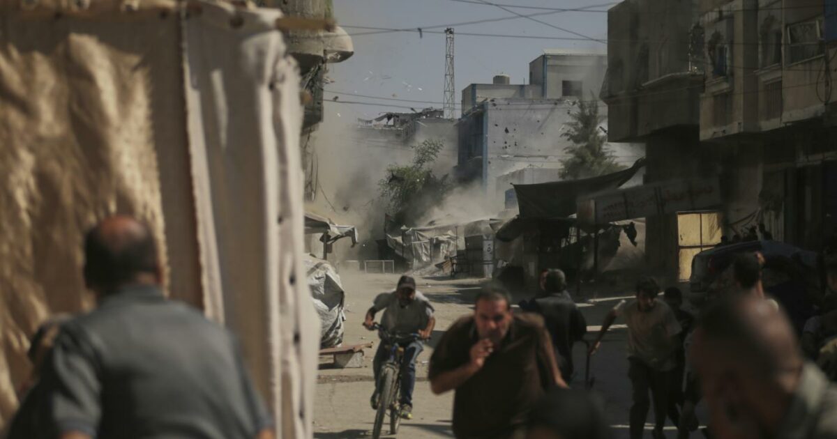 Gaza, le Idf distruggono un grattacielo: "Era utilizzato da Hamas". Rubio in visita in Israele, vedrà Netanyahu