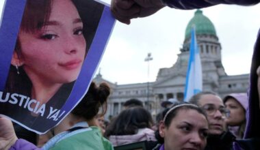 migliaia in piazza per tre giovani a Buenos Aires. "Morte per il disinteresse dello Stato"