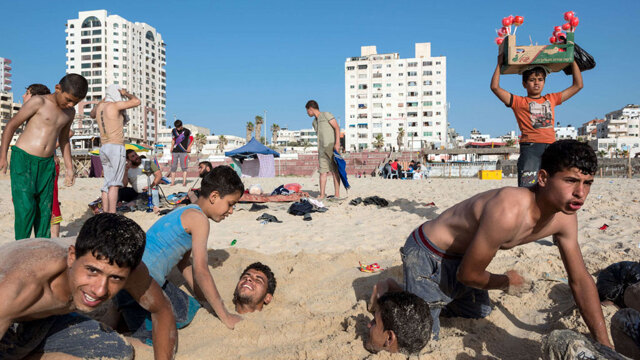 Cento fotografie per Gaza (Foto)
