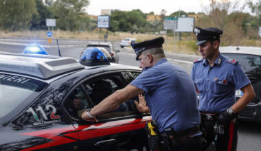 Investe volontariamente un ciclista nel Reggiano, poi scappa - Notizie