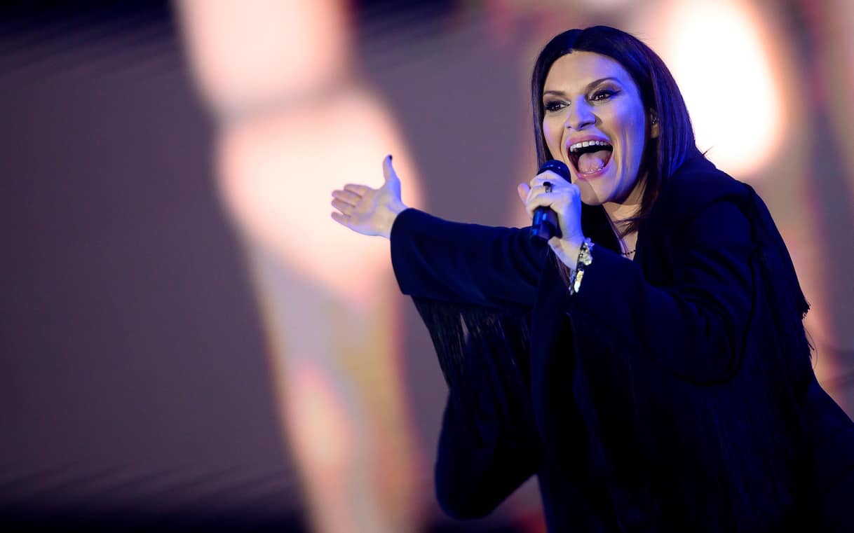 Laura Pausini, in uscita La mia storia tra le dita dall'album Io canto 2. Annunciato tour mondiale