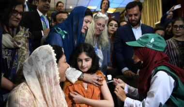 In Pakistan parte la campagna vaccini contro papillomavirus - Primopiano