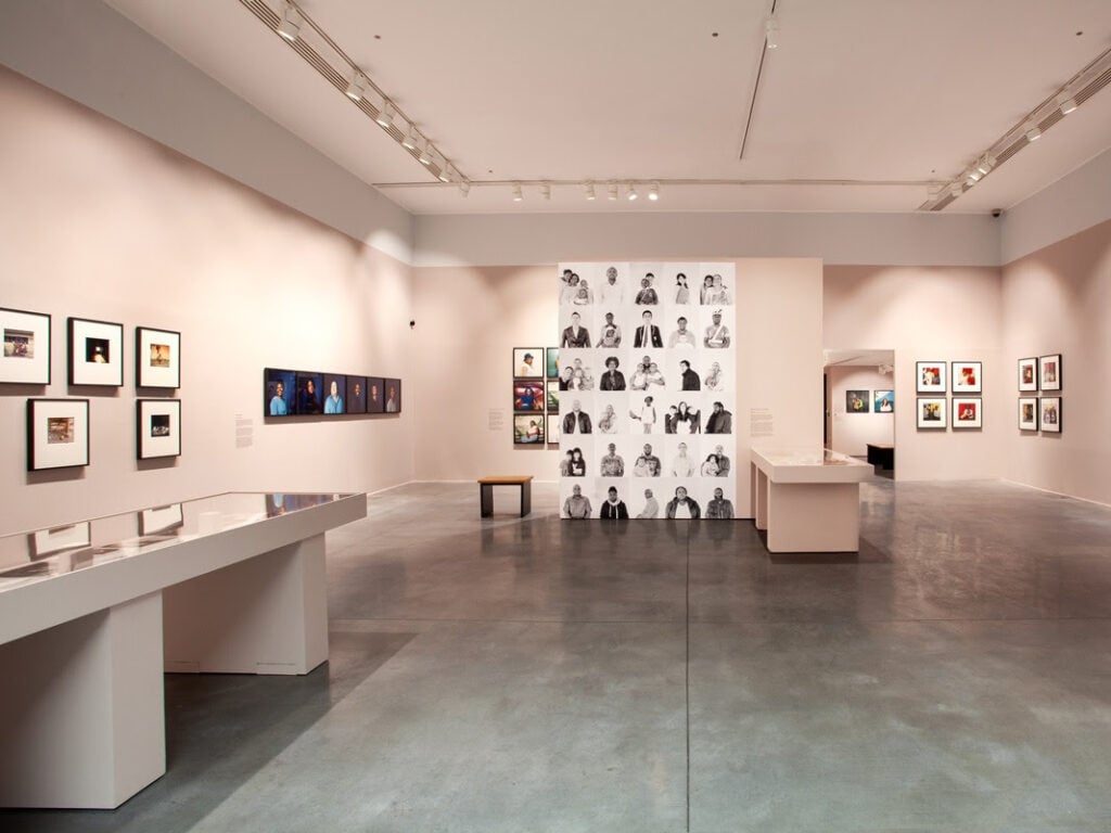 5 eileen perrier a thousand small stories exhibition at autograph 17 april 13 september 2025 curated by bindi vora photograph by kate elliott Lavorare nell’arte: opportunità da Villa Medici, Studio Gariboldi, Gibellina e Grazer Kunstverein