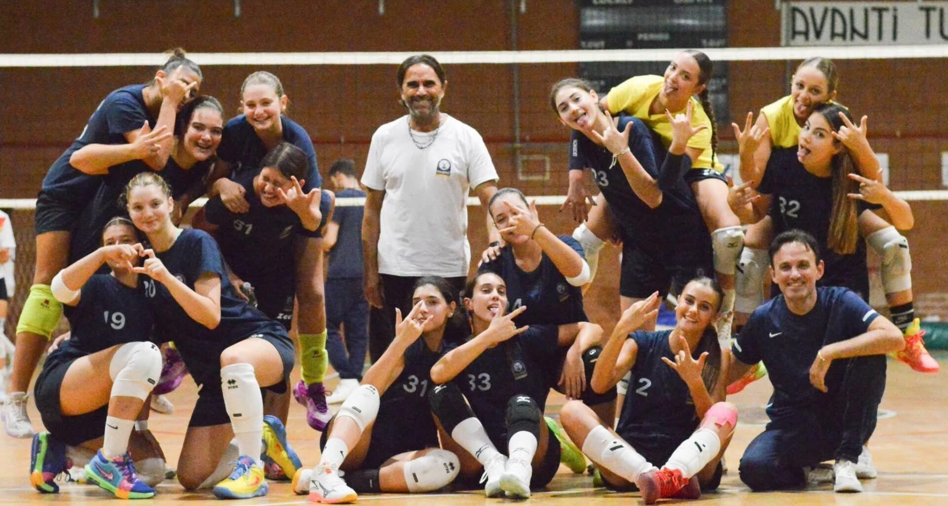 “Aprilia perde la Serie B di pallavolo, un sogno sfumato tra vittorie e mancanze istituzionali” - Radio Studio 93