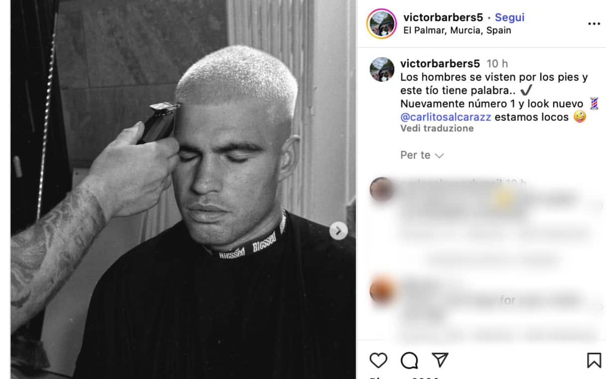 Carlos Alcaraz, nuovo look capelli biondo platino dopo vittoria Us Open